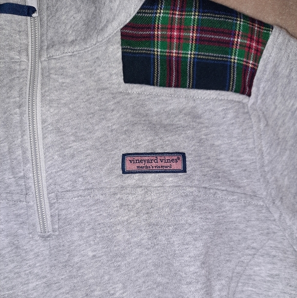 Vineyard vines half zip pullover - Picture 2 of 6